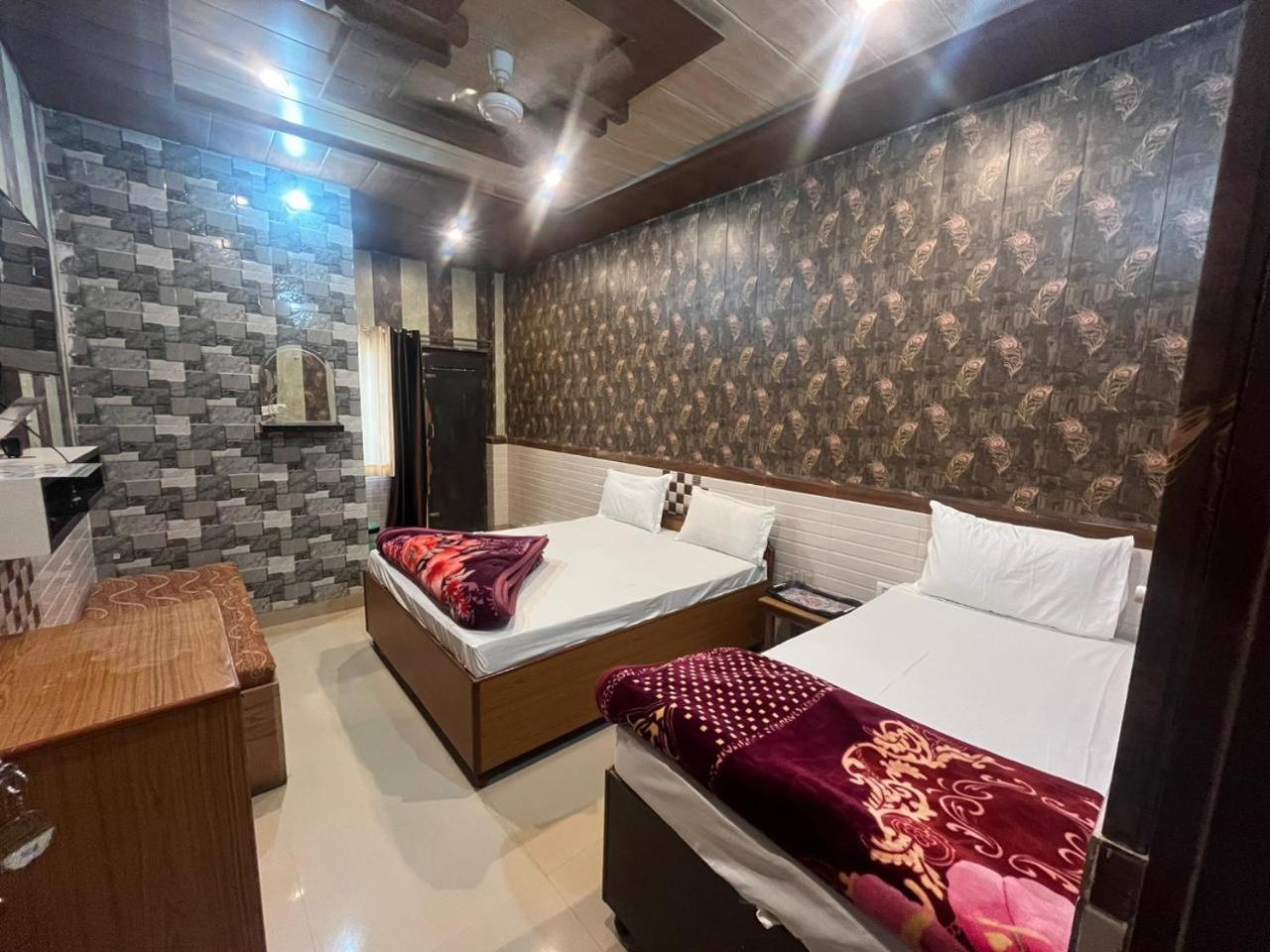 Hotel Aapno Shyam And Restaurant Khātu Екстериор снимка