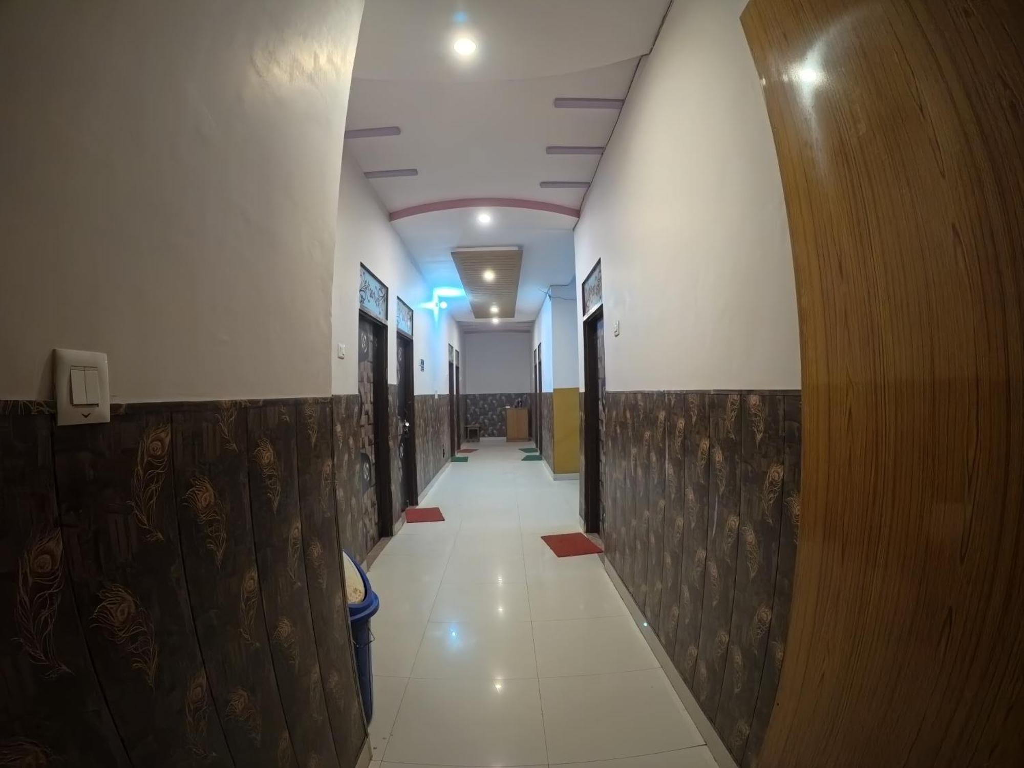 Hotel Aapno Shyam And Restaurant Khātu Екстериор снимка